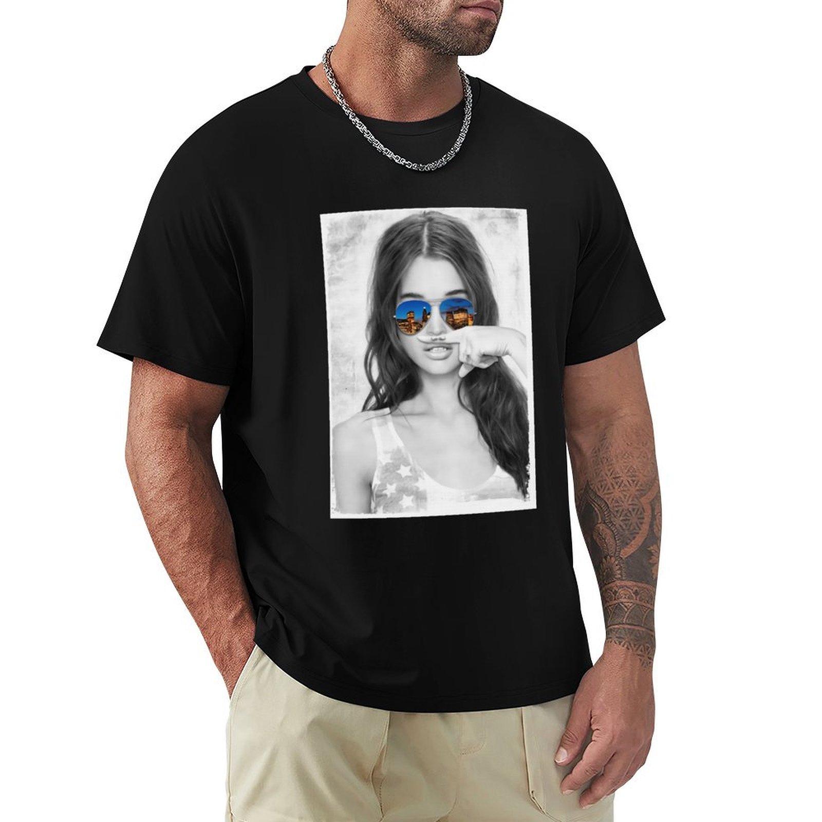 Street Fashion Co - تي شيرت أصلي برسومات Mustache Girl