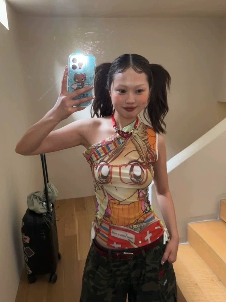 تي شيرت نسائي عصري من Gagarich - مراجعة Street Fashion China Beautiful Girls وسعره