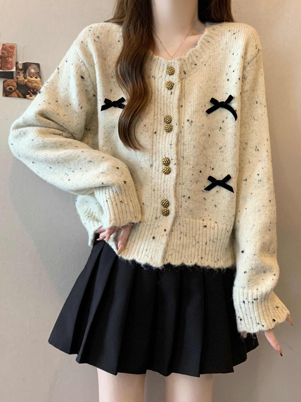 Polka Dot Bow Cardigan Sweater - مراجعة Street Fashion Winter 2025 وسعره