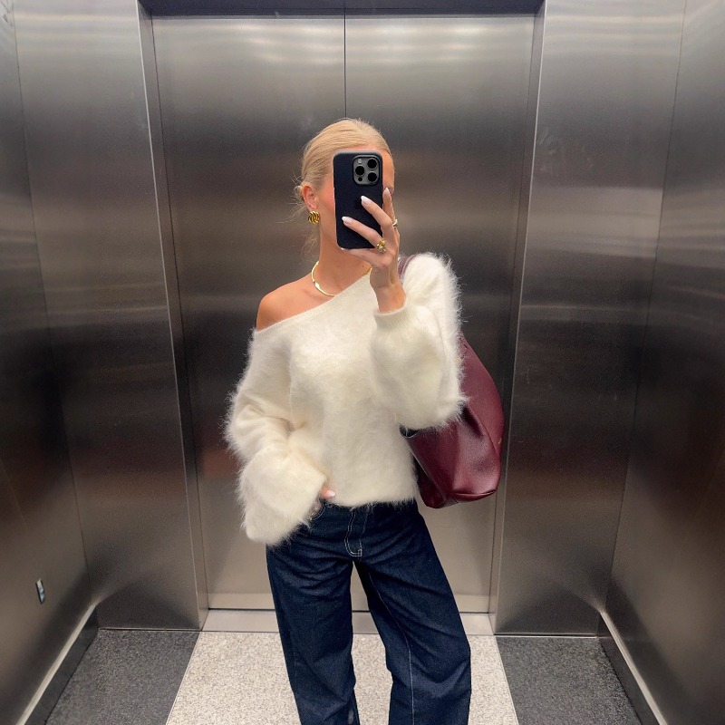 بلوفر نسائي موضة 2025 مكشوف ال - مراجعة Street Fashion England وسعره